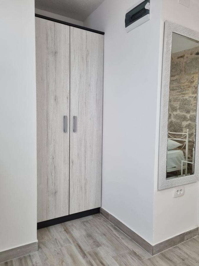 Studio Apartment Rosalie Split Exterior photo