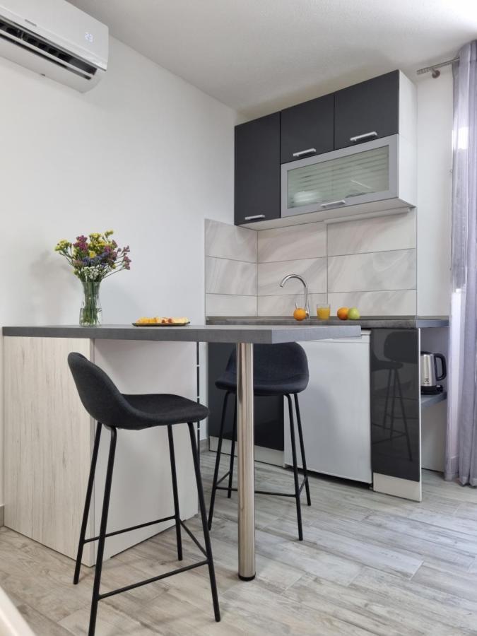 Studio Apartment Rosalie Split Exterior photo