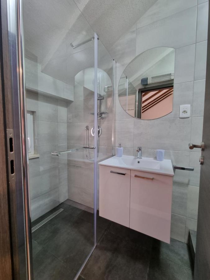Studio Apartment Rosalie Split Exterior photo